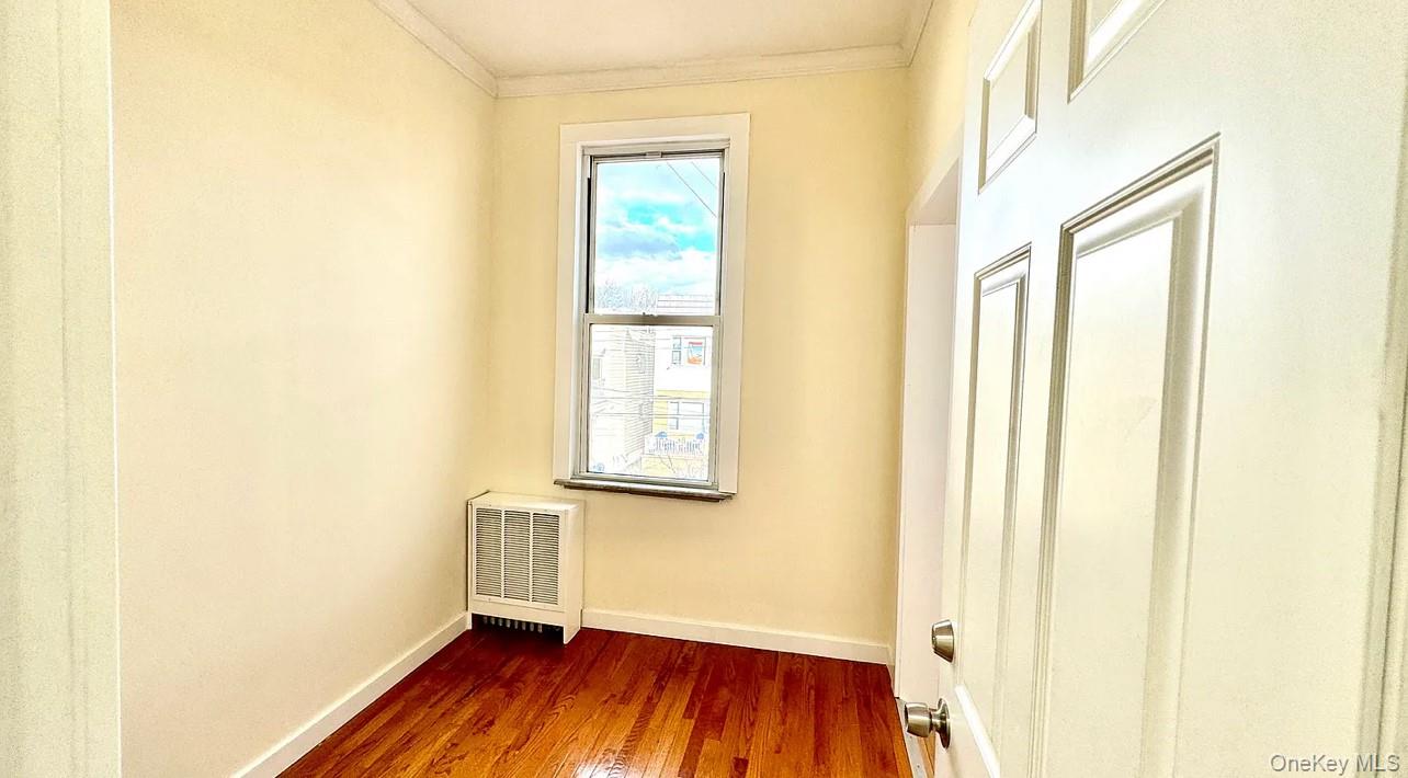 6852 76th Street Unit: 2