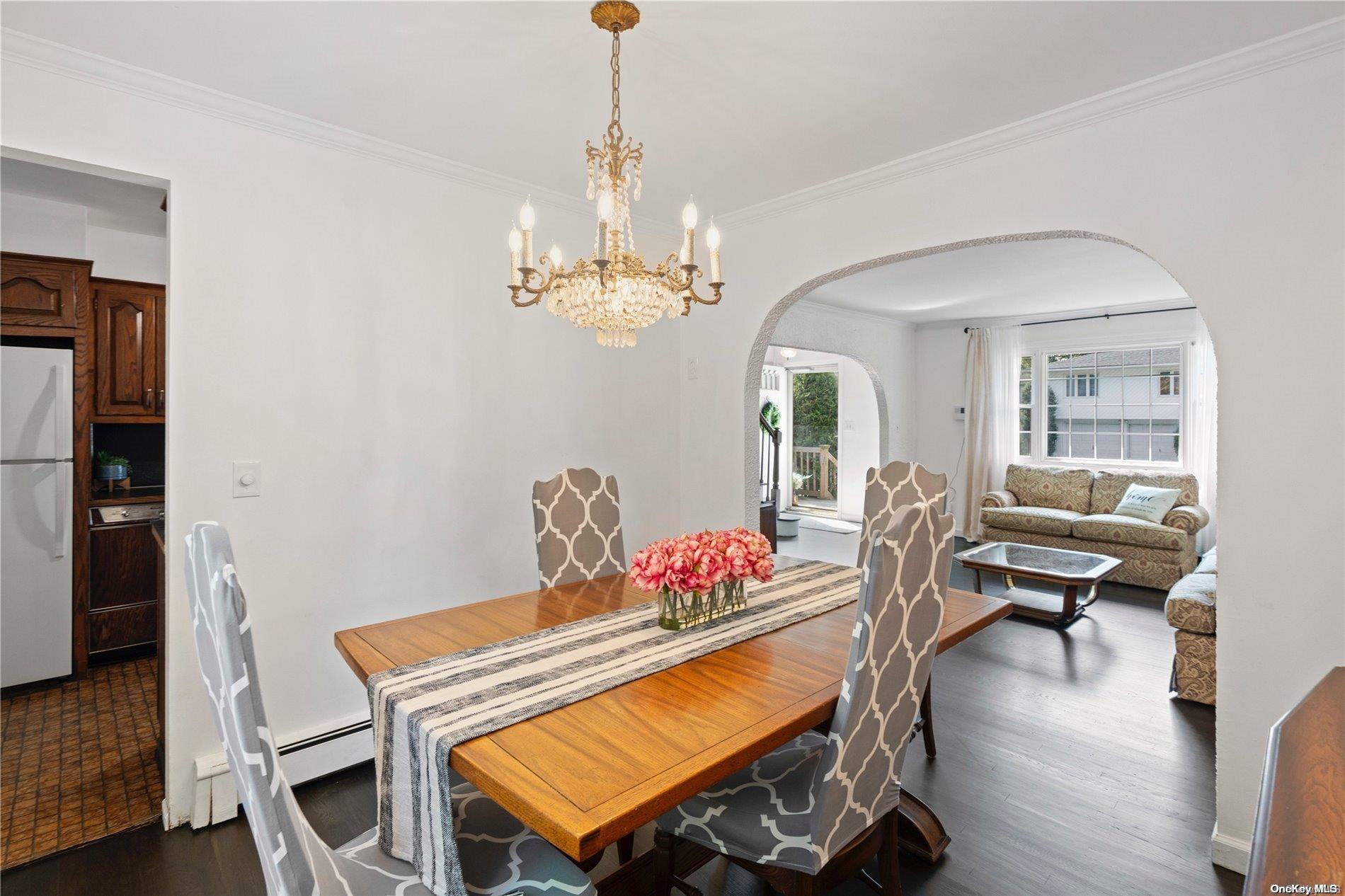 35 Roosevelt Avenue