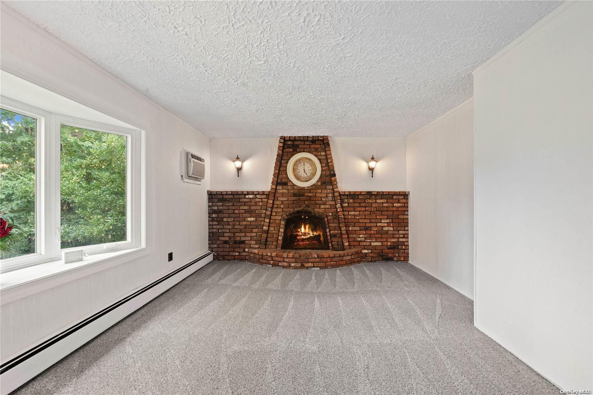 35 Roosevelt Avenue