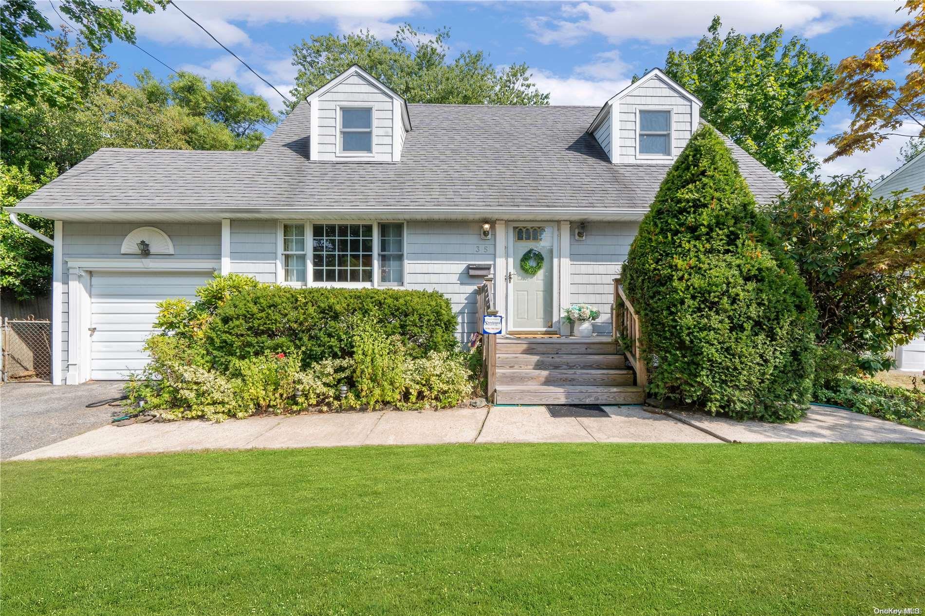 35 Roosevelt Avenue