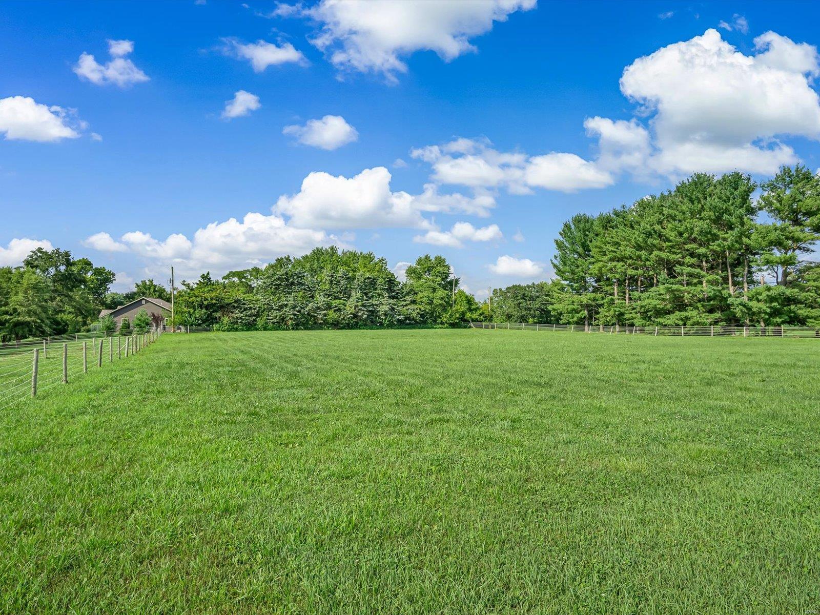 822 Scott Troy Rd Road