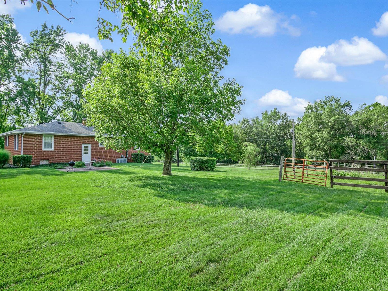 822 Scott Troy Rd Road