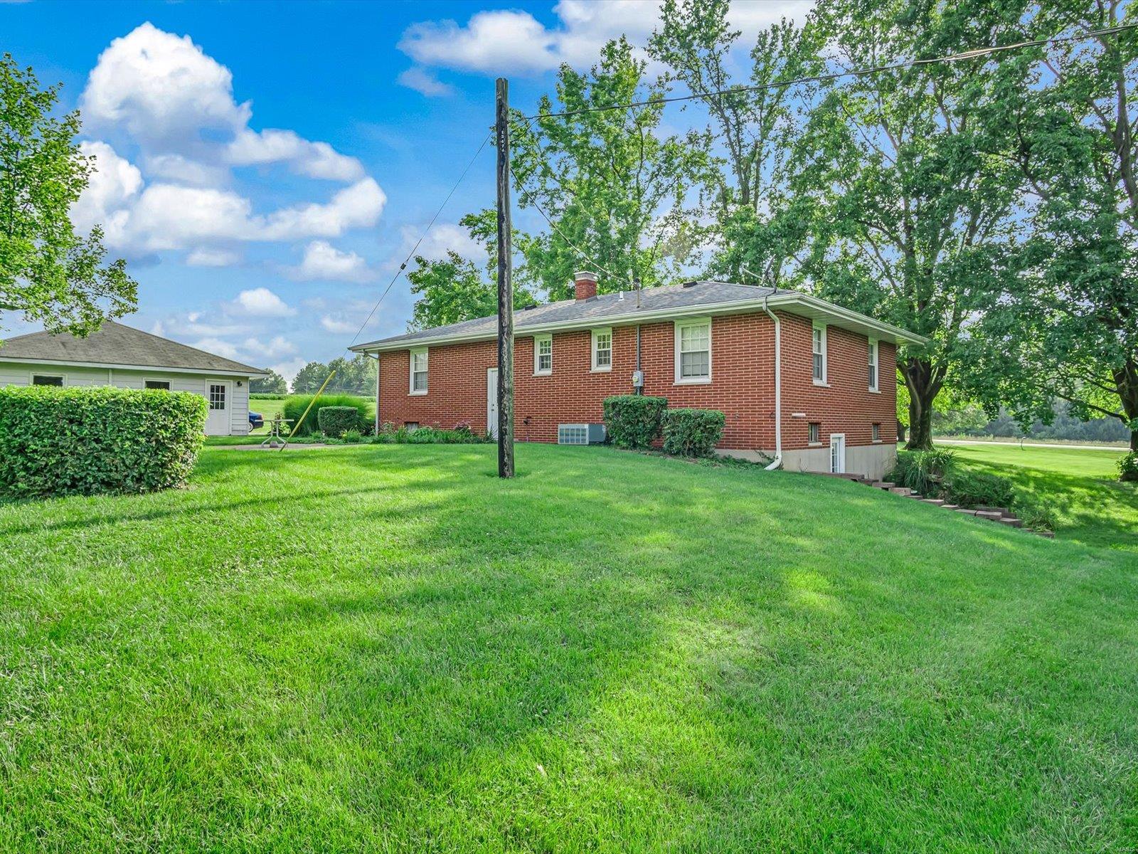 822 Scott Troy Rd Road