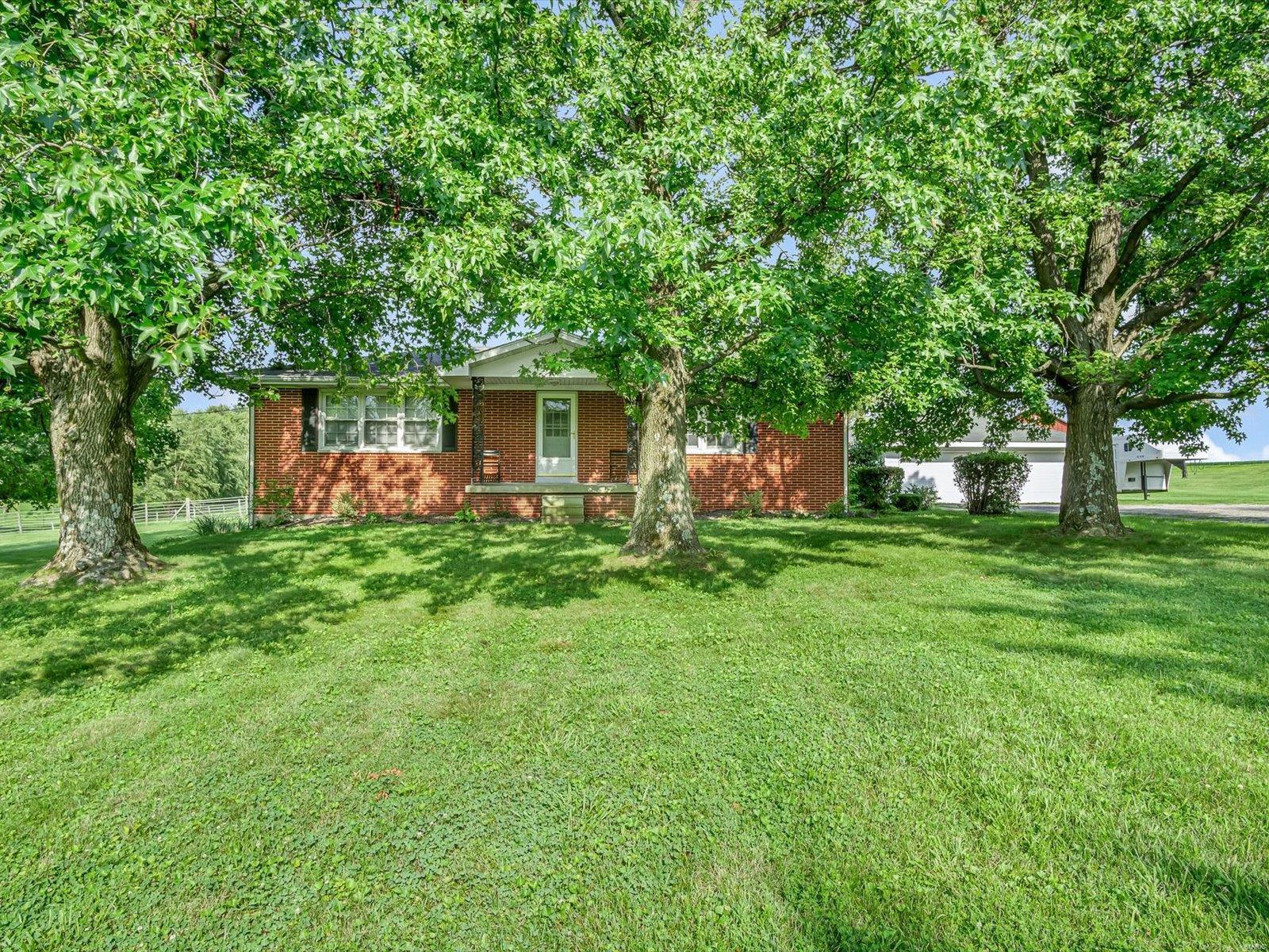 822 Scott Troy Rd Road