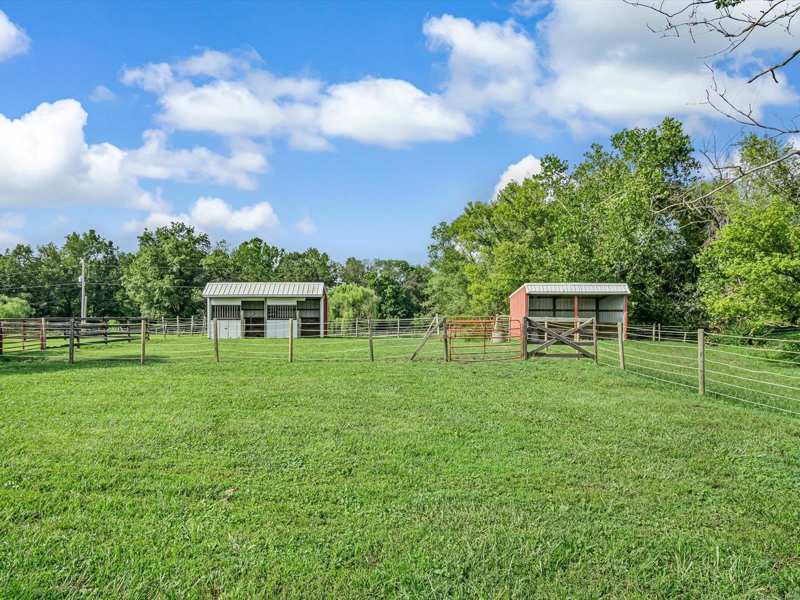 822 Scott Troy Rd Road