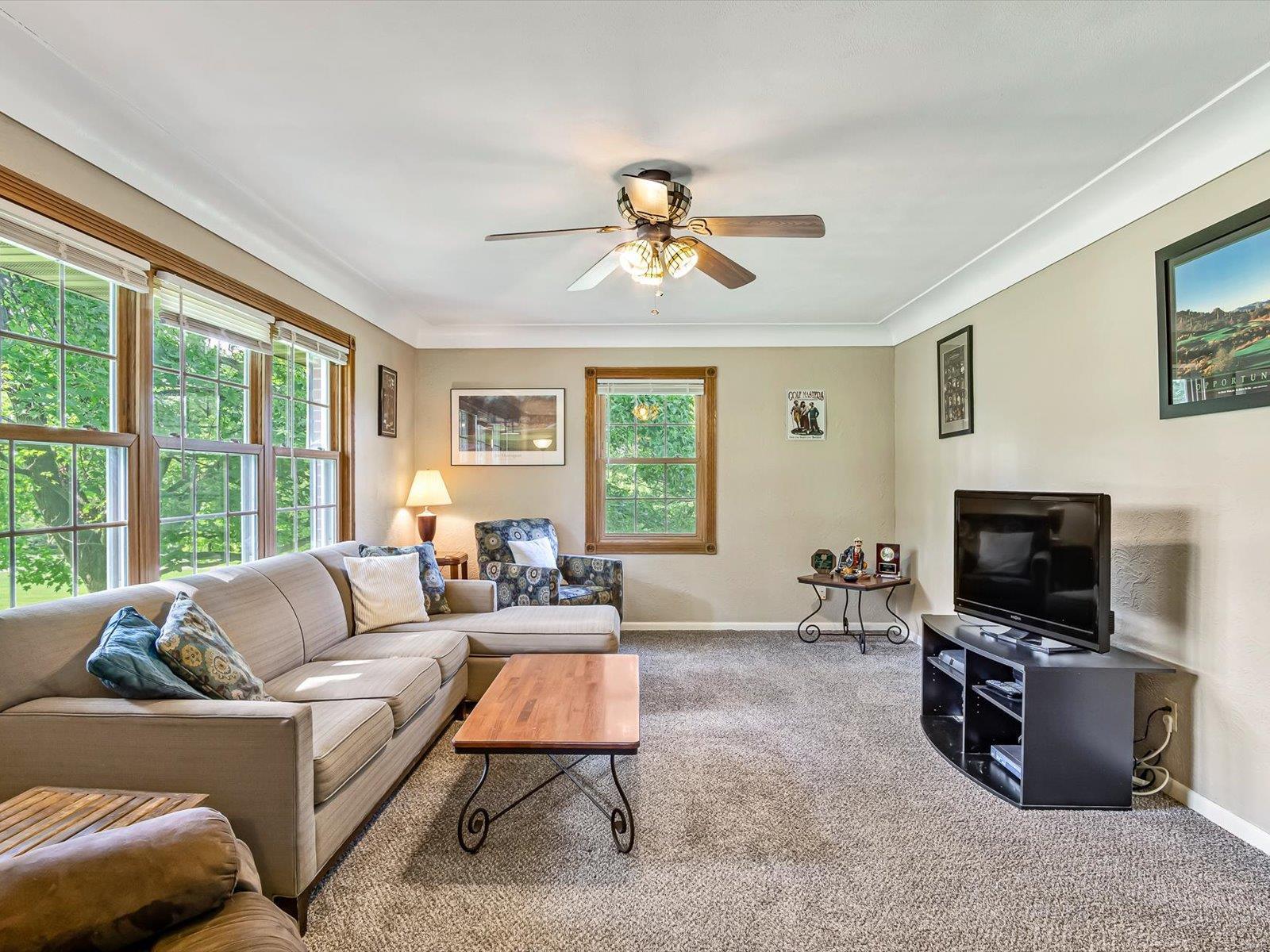 822 Scott Troy Rd Road