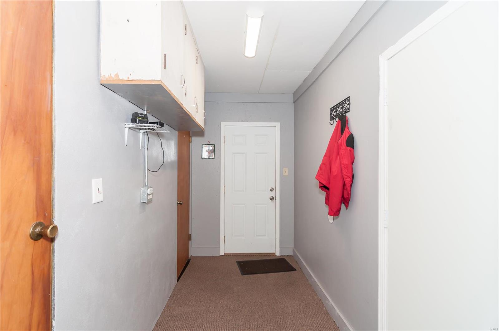 102 DEBBIE DR