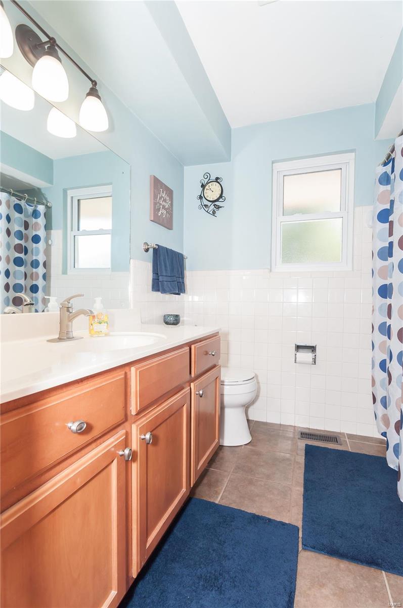 102 DEBBIE DR