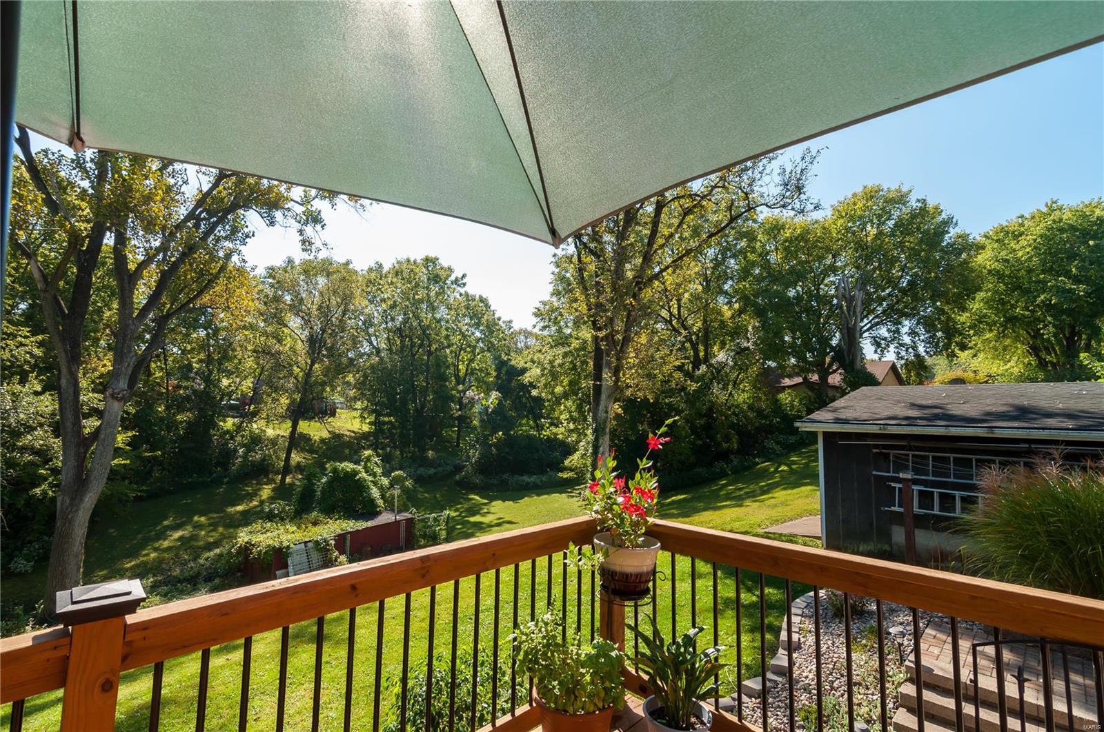 102 DEBBIE DR