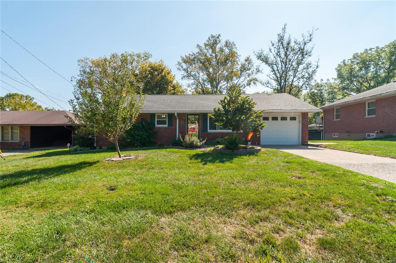 102 DEBBIE DR