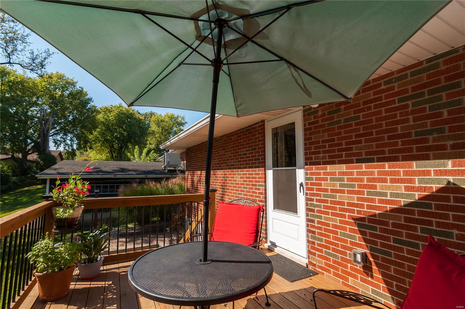 102 DEBBIE DR