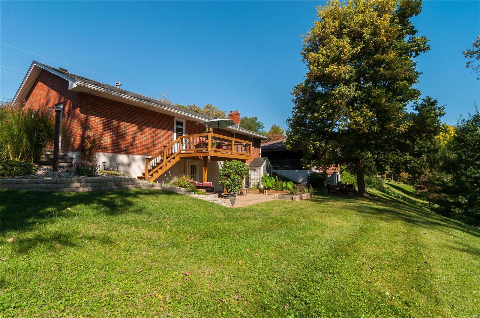 102 DEBBIE DR