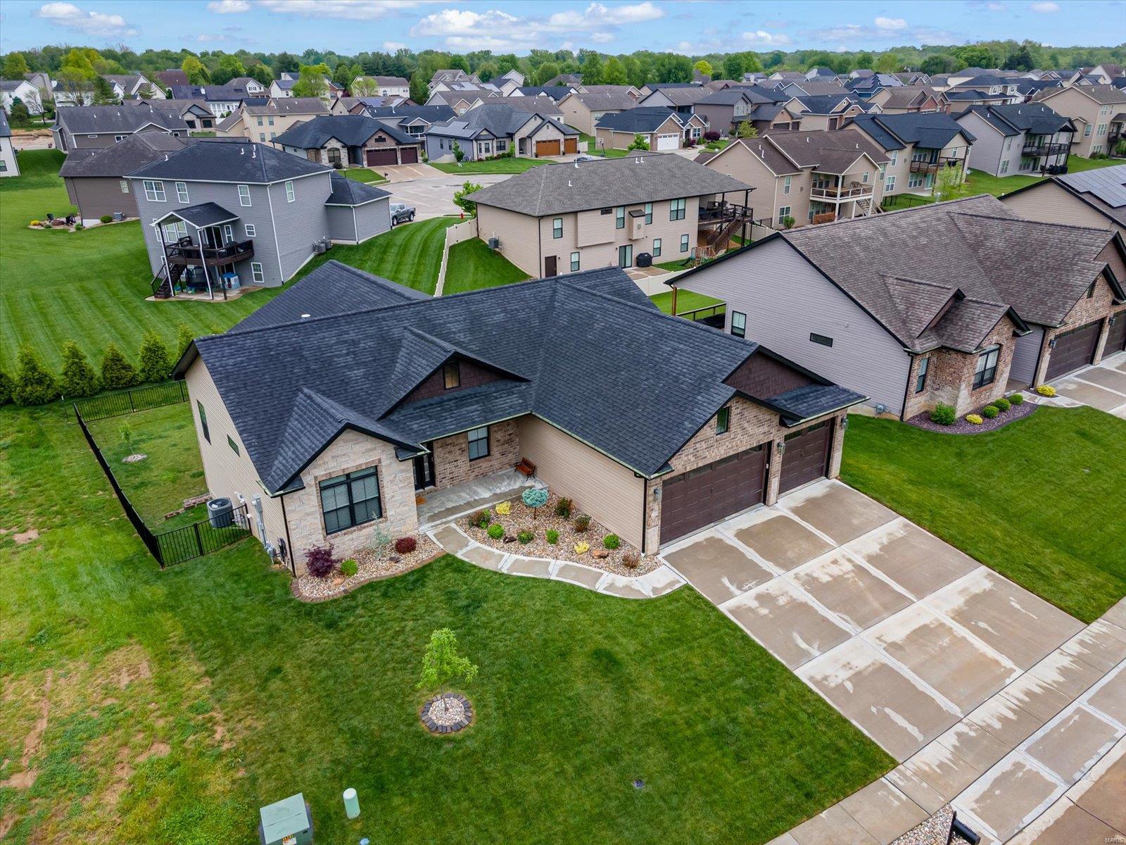 239 Smola Woods Ct Court