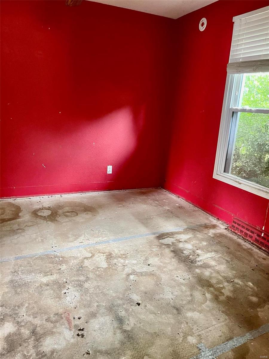319 Brookside Drive