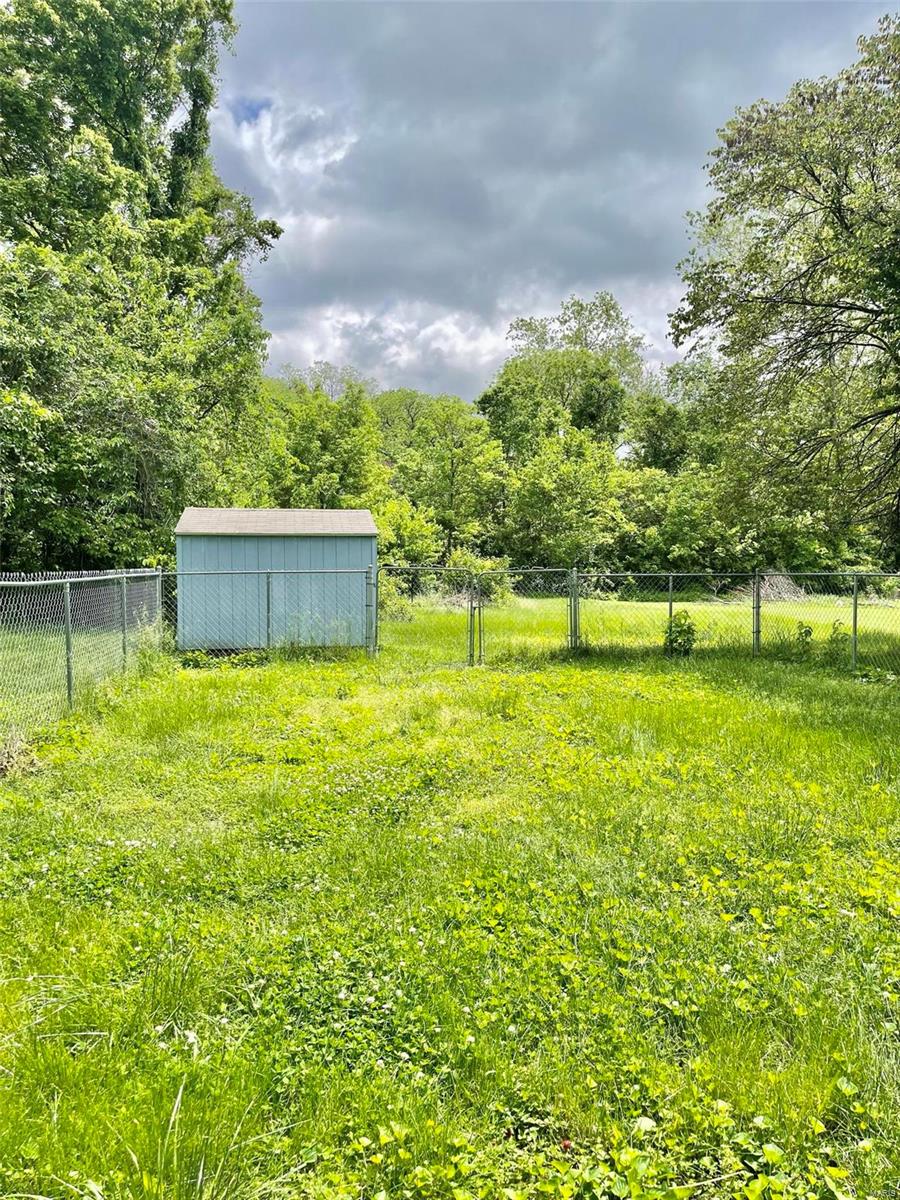 319 Brookside Drive