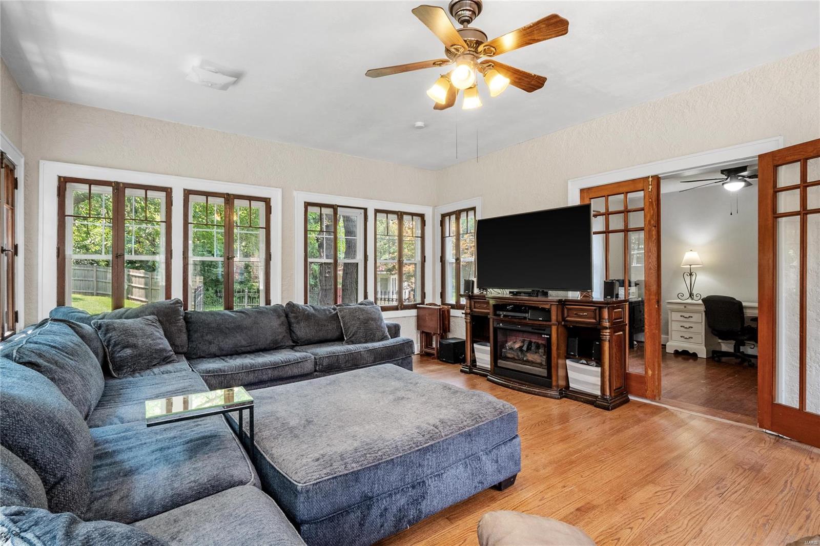 107 Glenview Drive