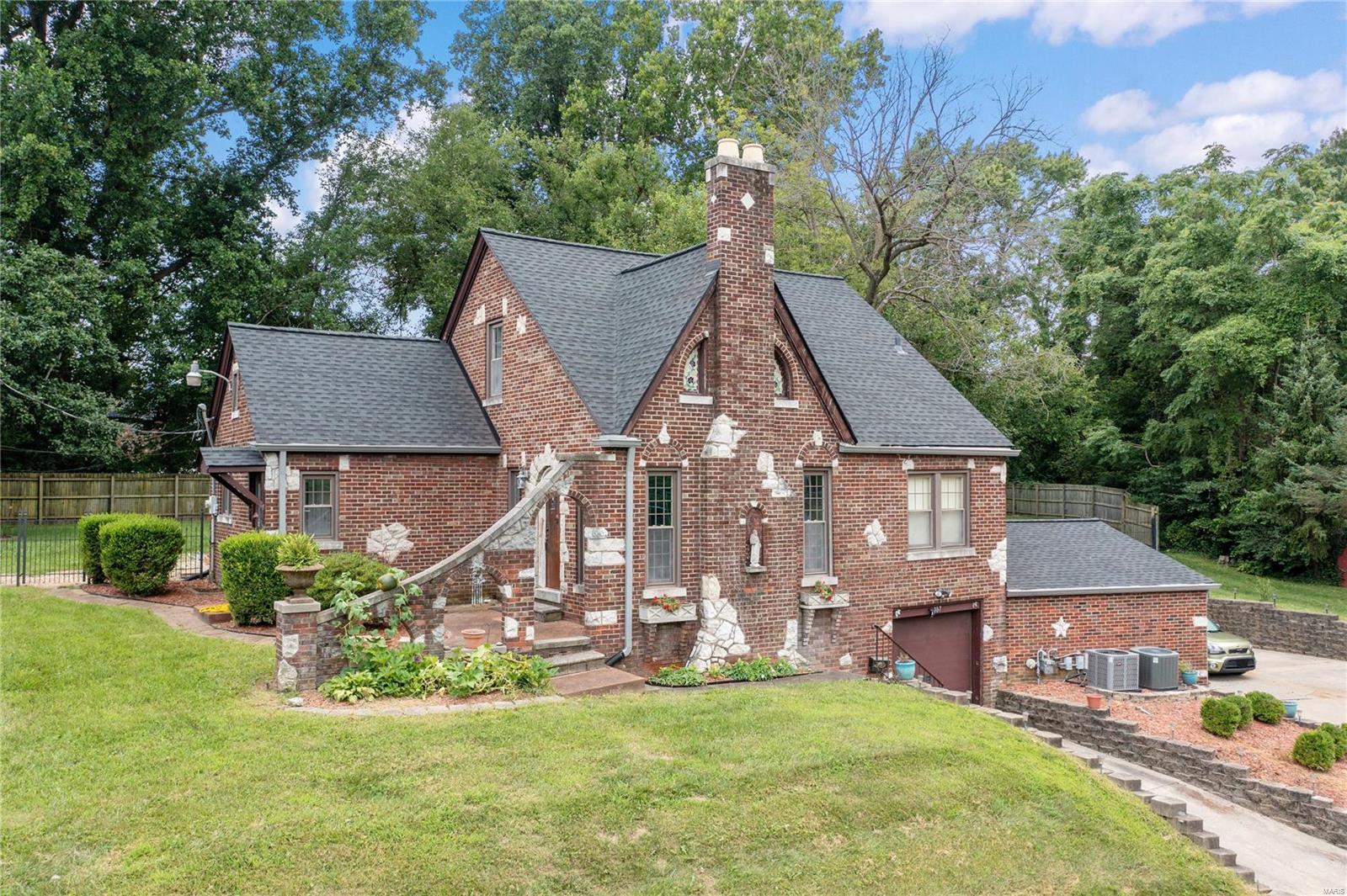 107 Glenview Drive
