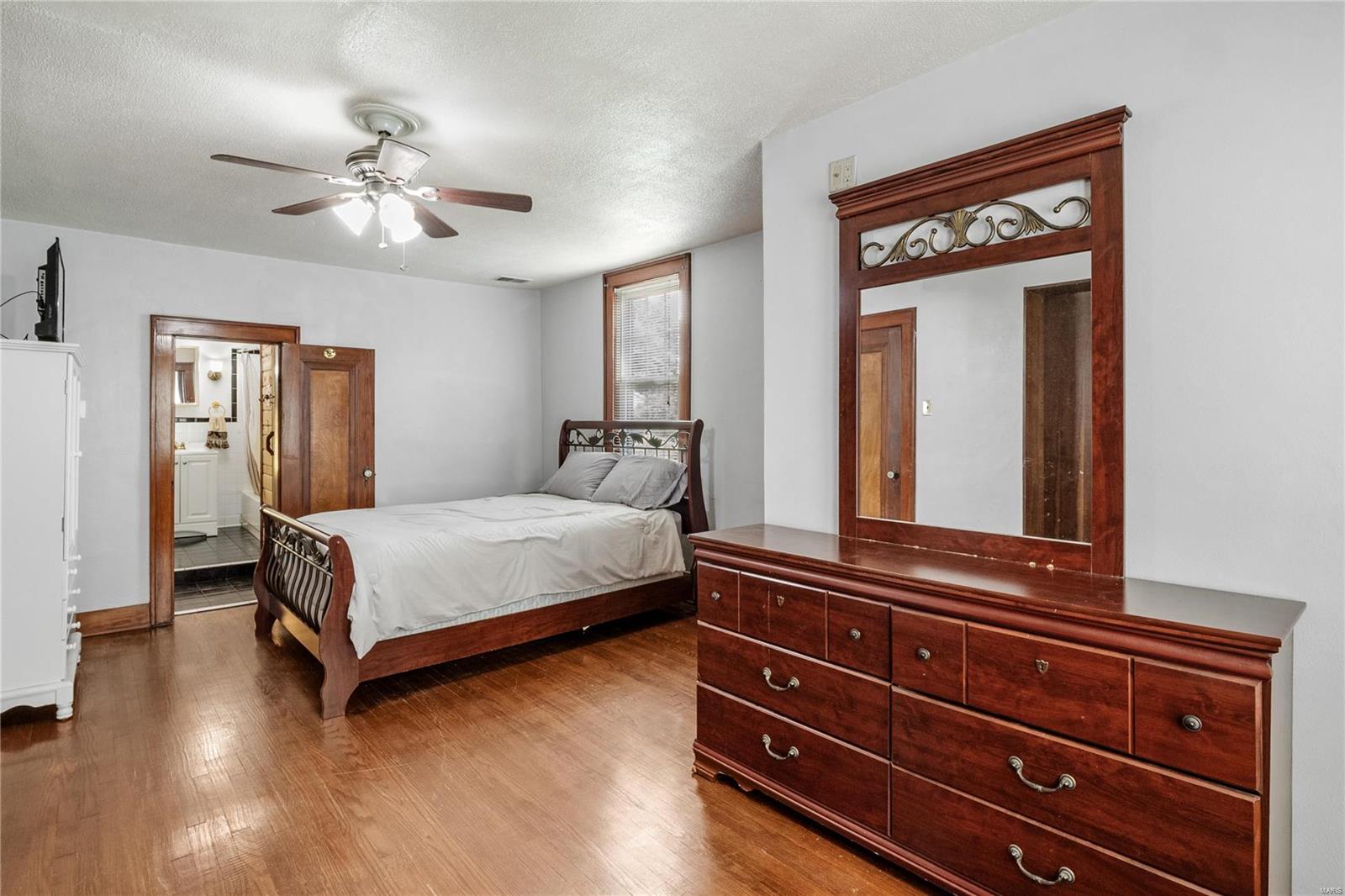 107 Glenview Drive