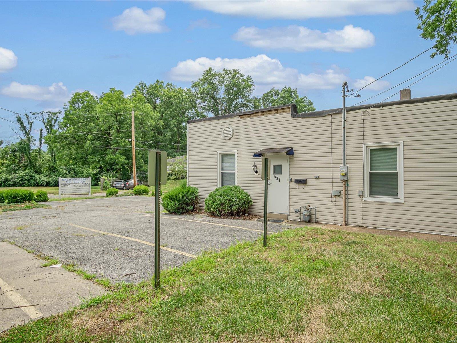 631 Mascoutah Avenue
