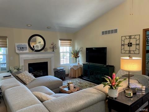 2771 E B Street Road Unit: F