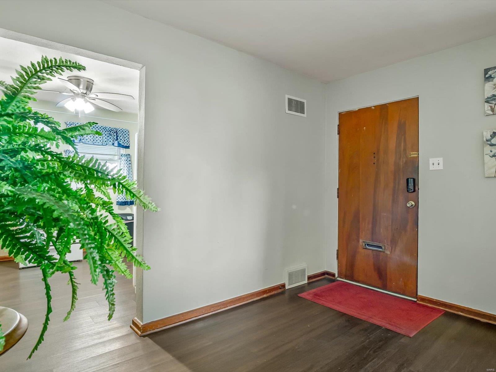 6 S 51st Street