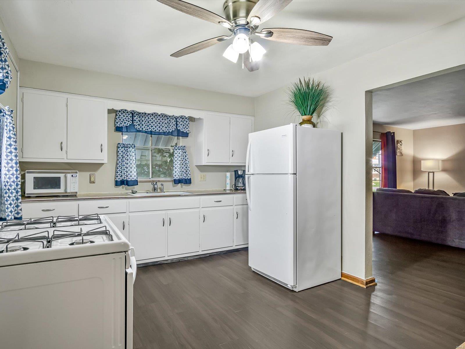 6 S 51st Street