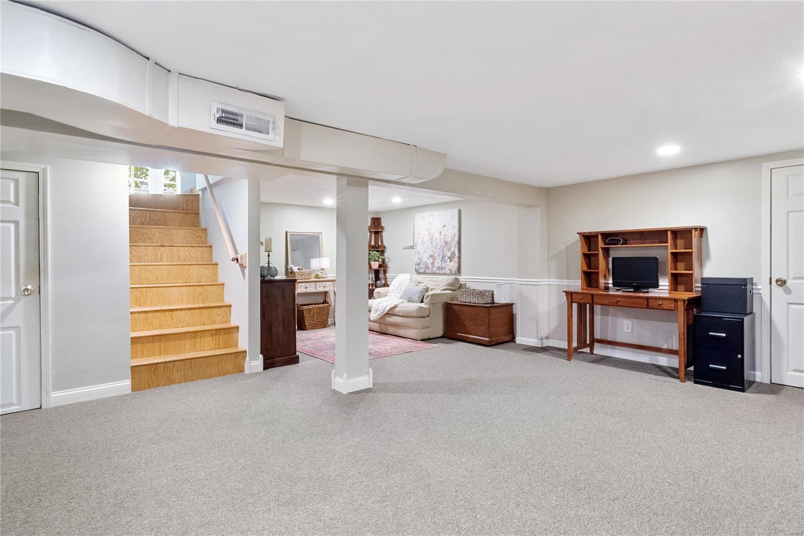 5 Hilldale Drive