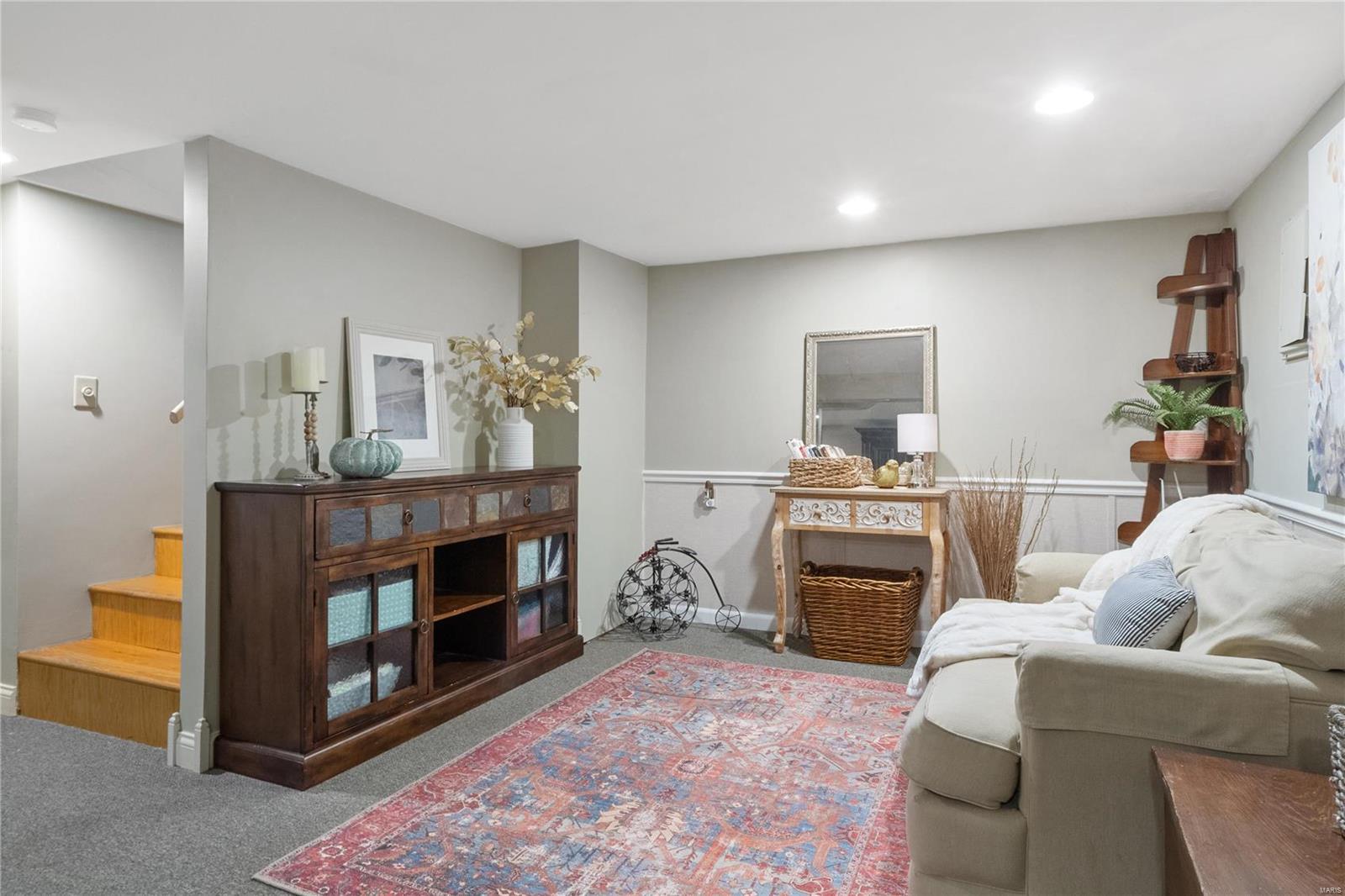 5 Hilldale Drive