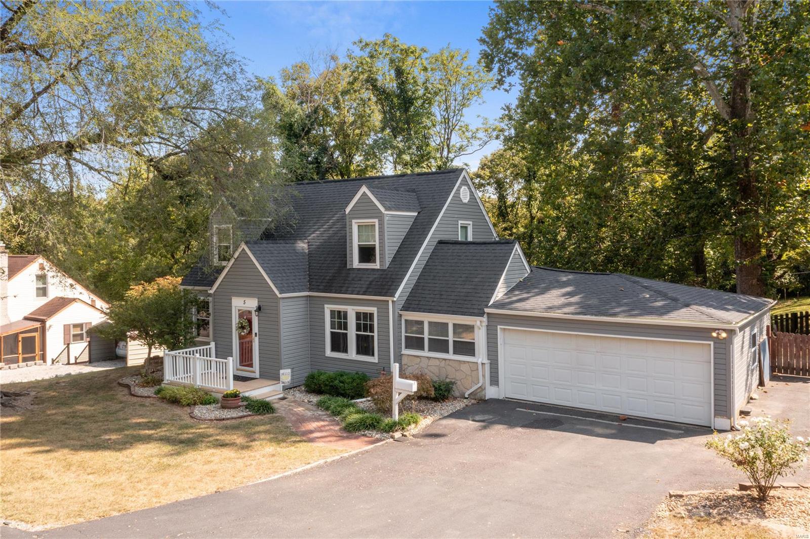 5 Hilldale Drive