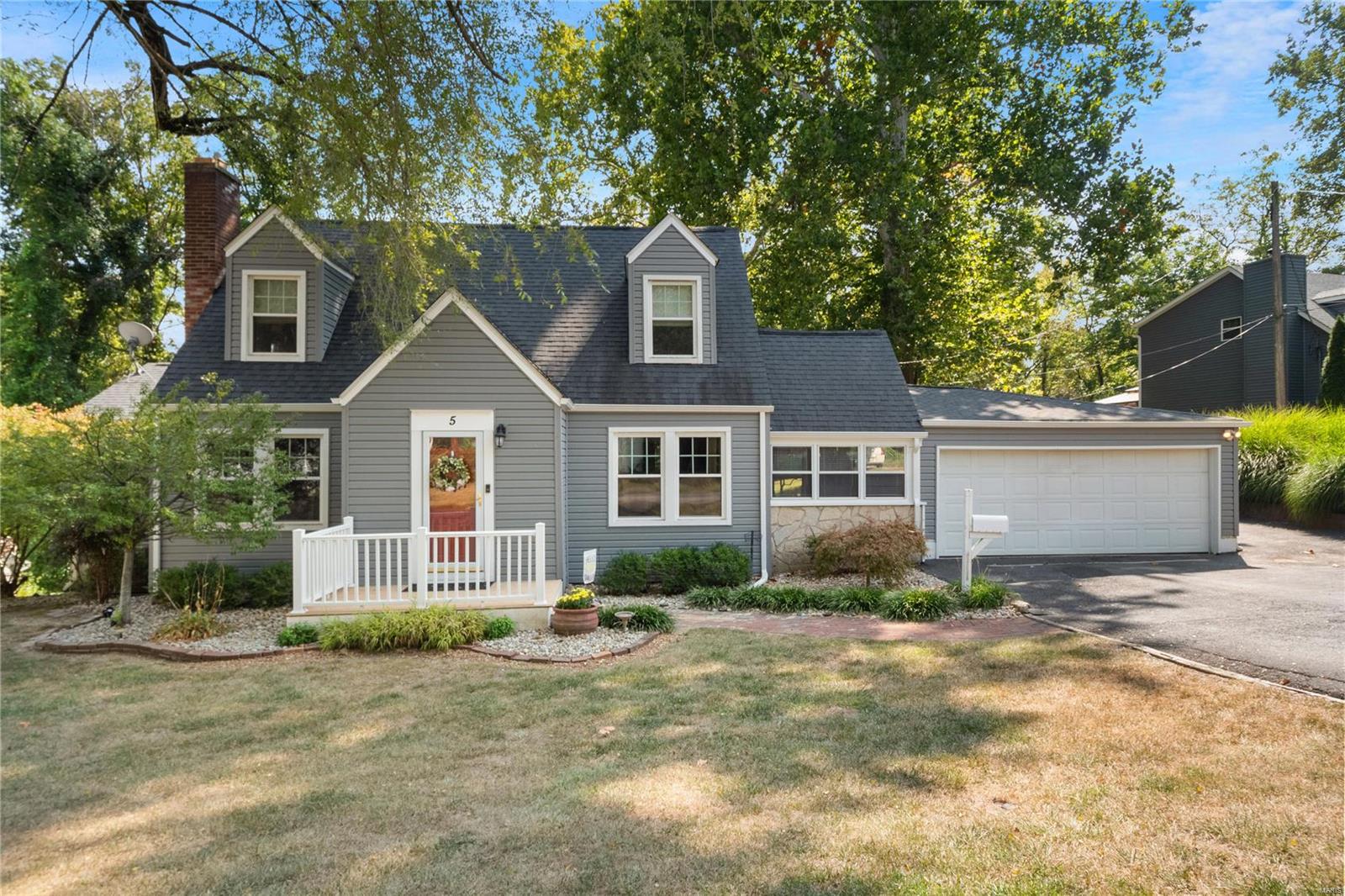 5 Hilldale Drive