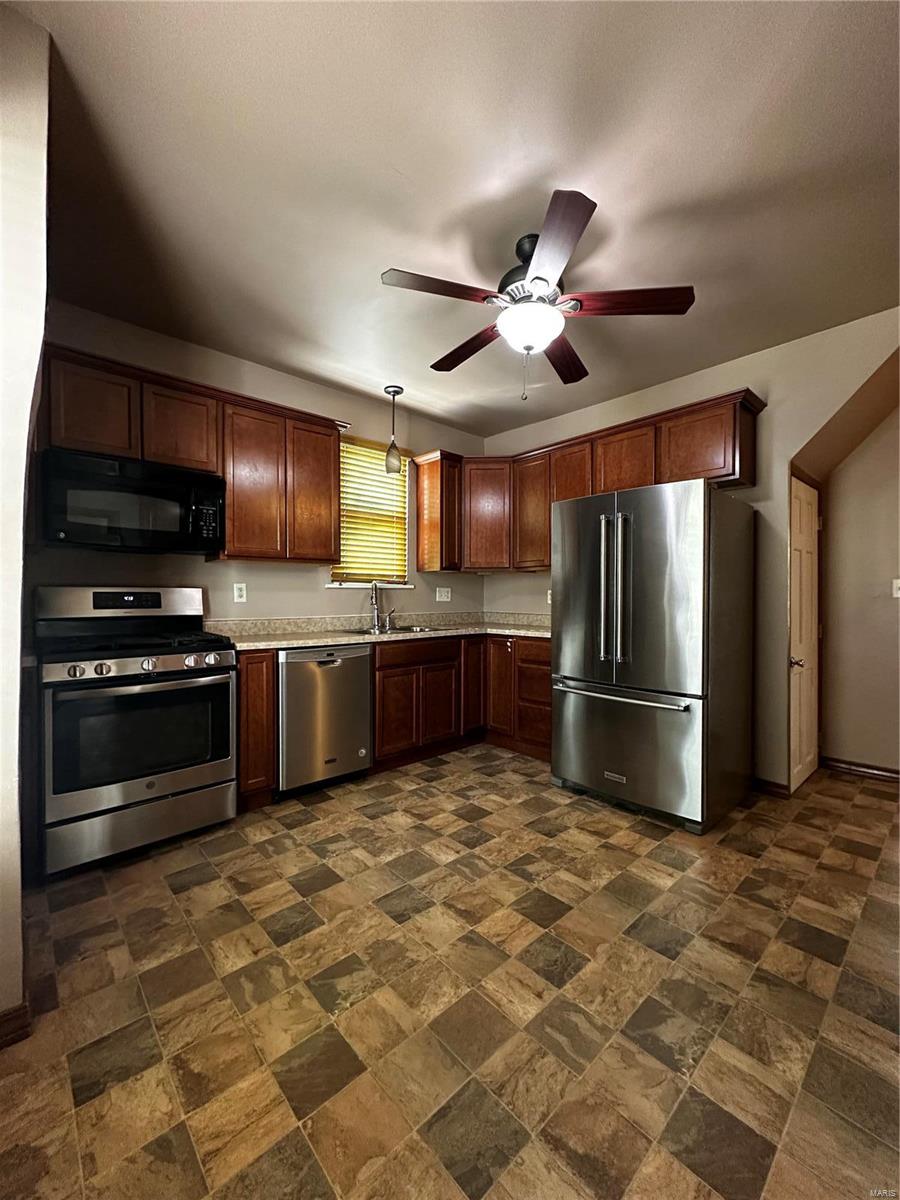 115 W 5th Street