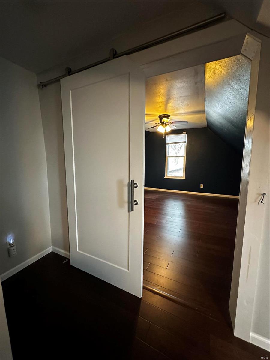 115 W 5th Street