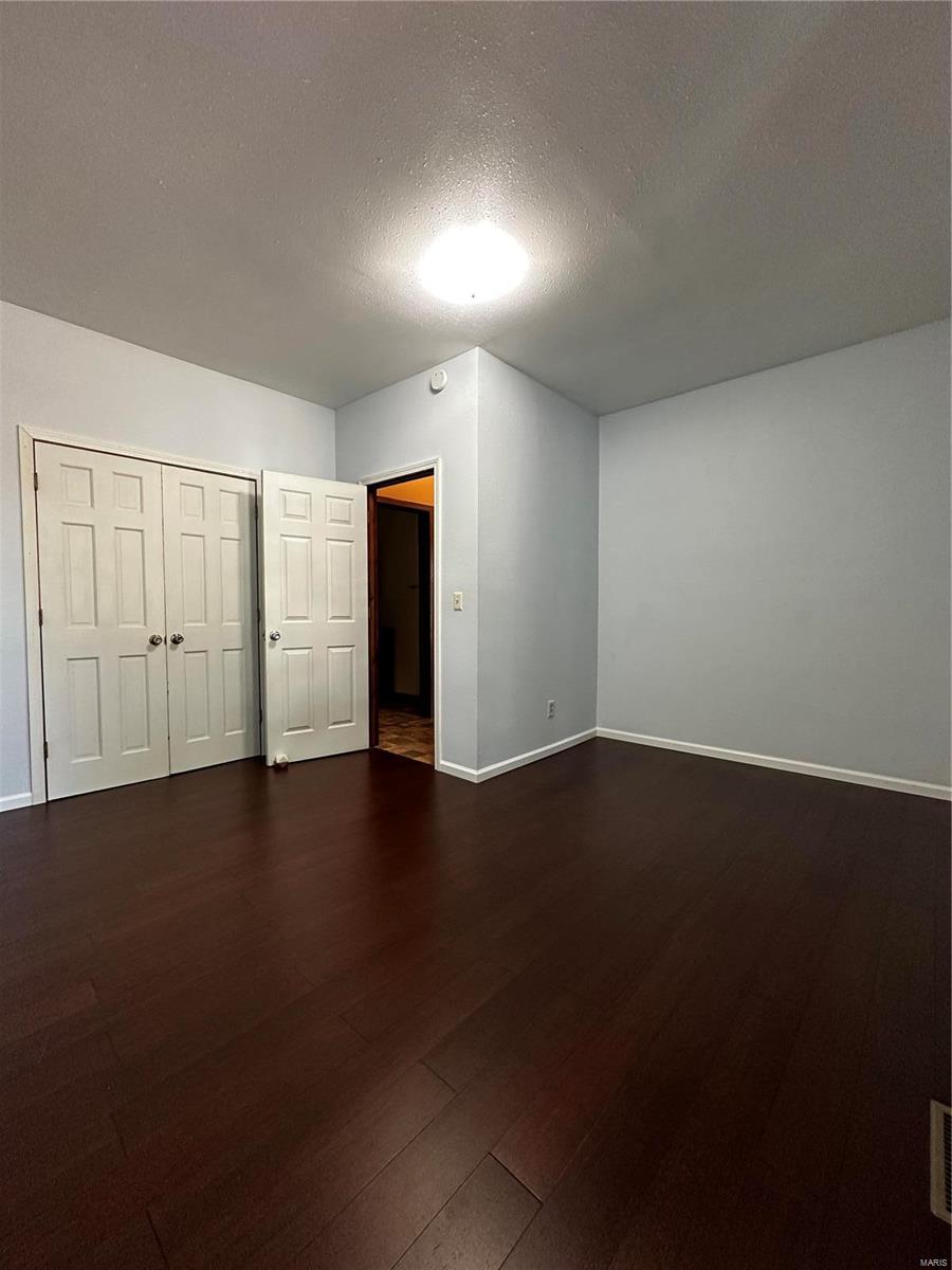 115 W 5th Street