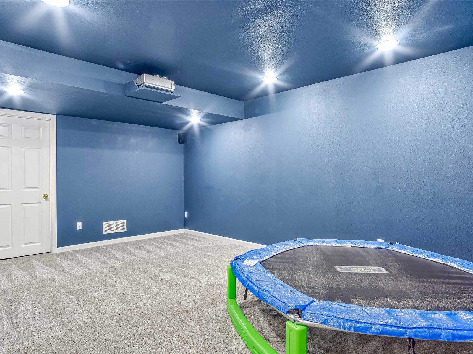 6813 Wellington Valley Court
