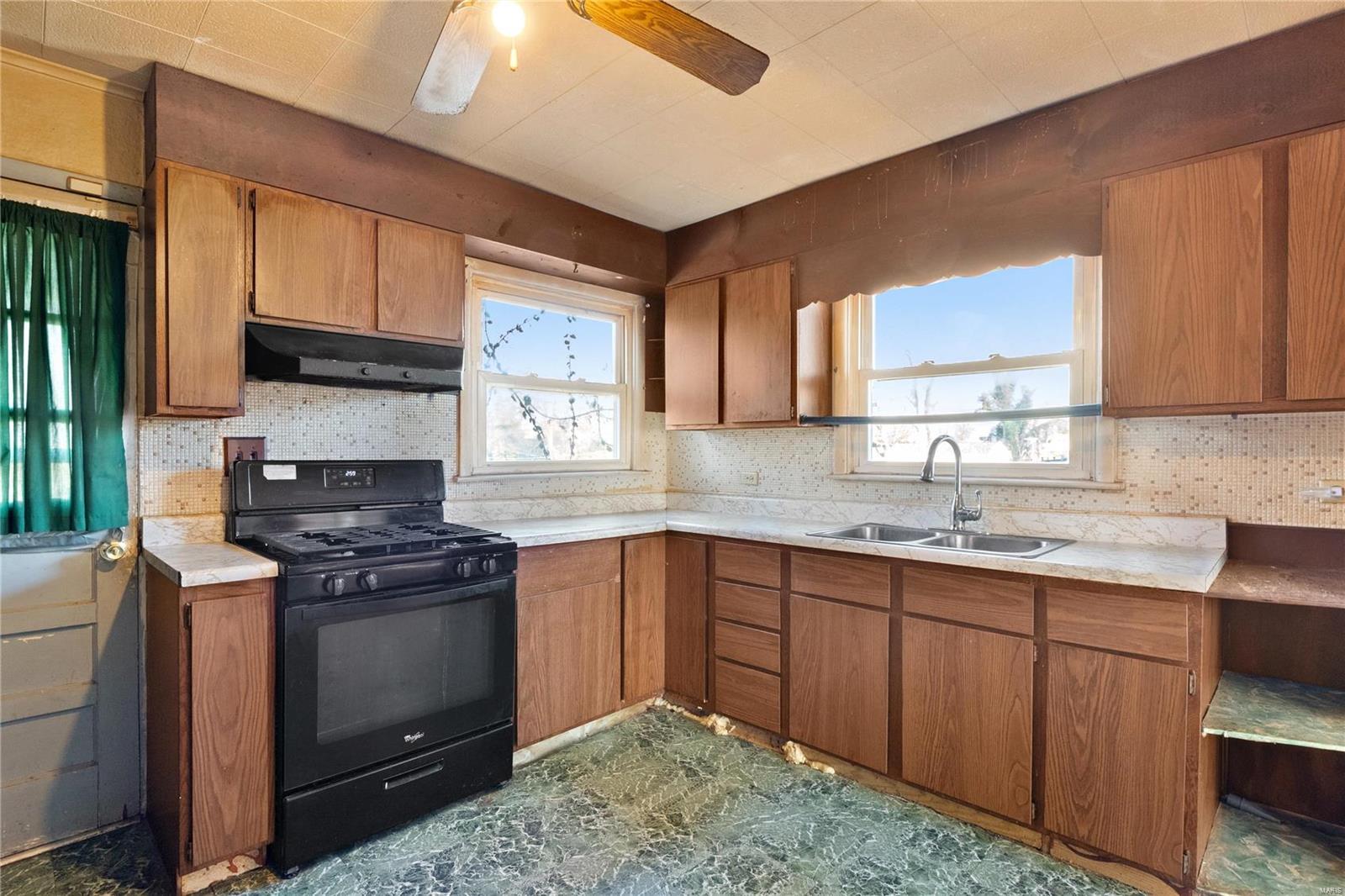 105 Cascade Drive