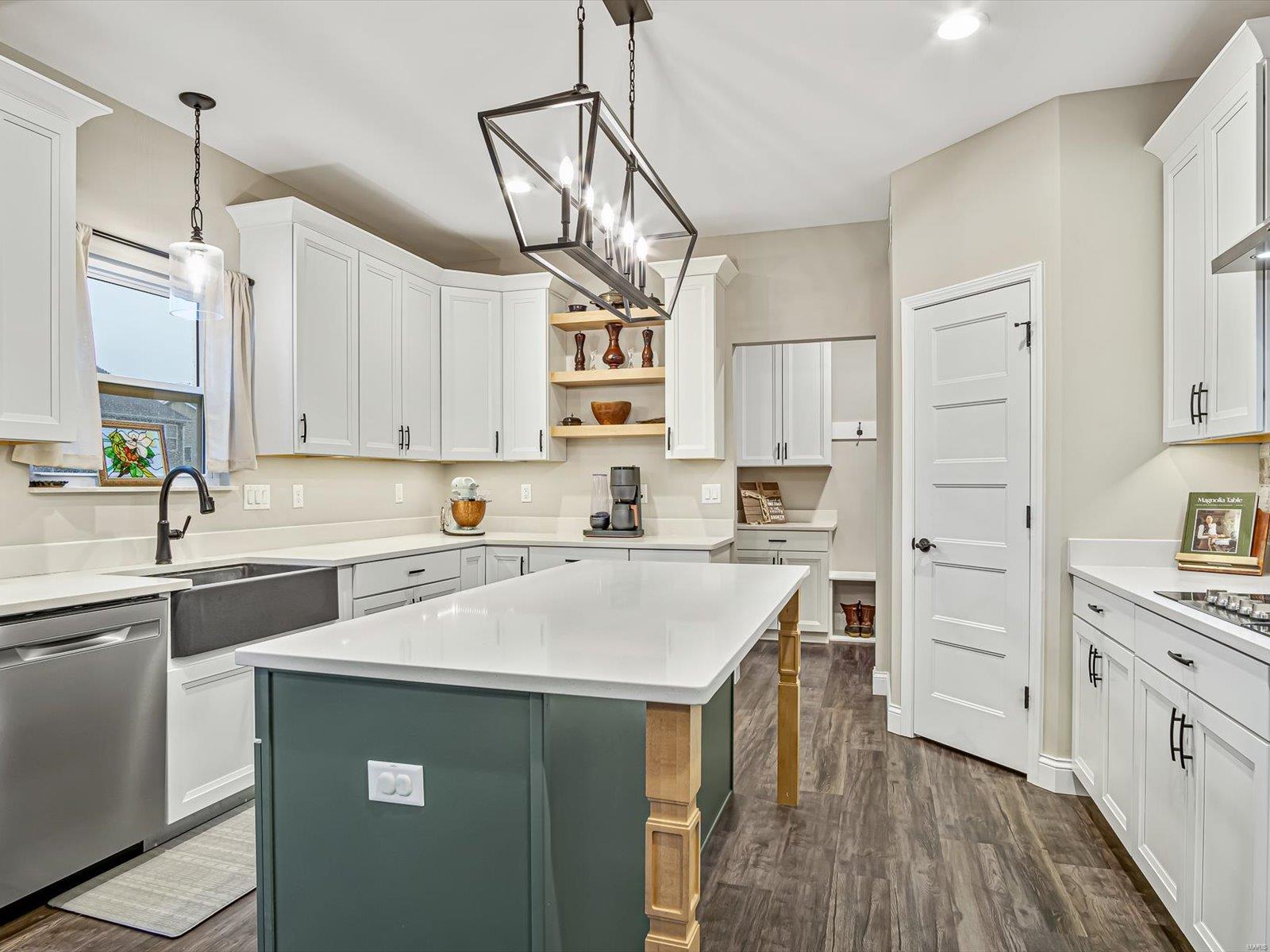 1452 Guilford Place