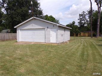 4017 Central Lane
