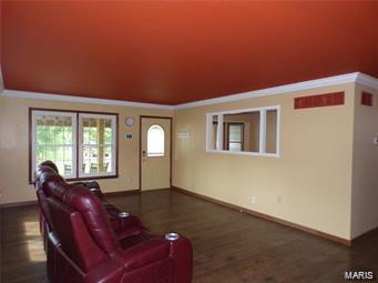 4017 Central Lane