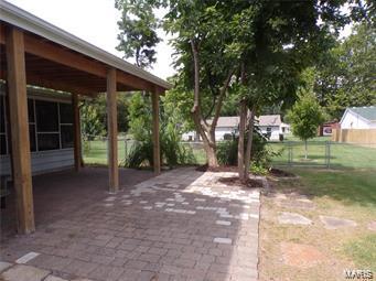 4017 Central Lane