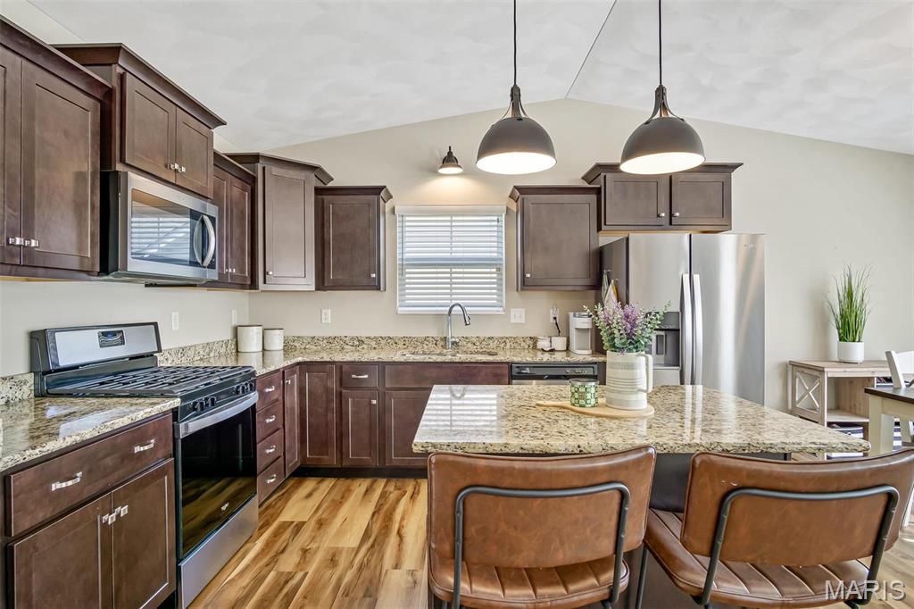 1530 Orchard Lakes Circle