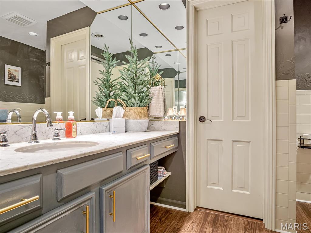 335 N Powder Mill Road