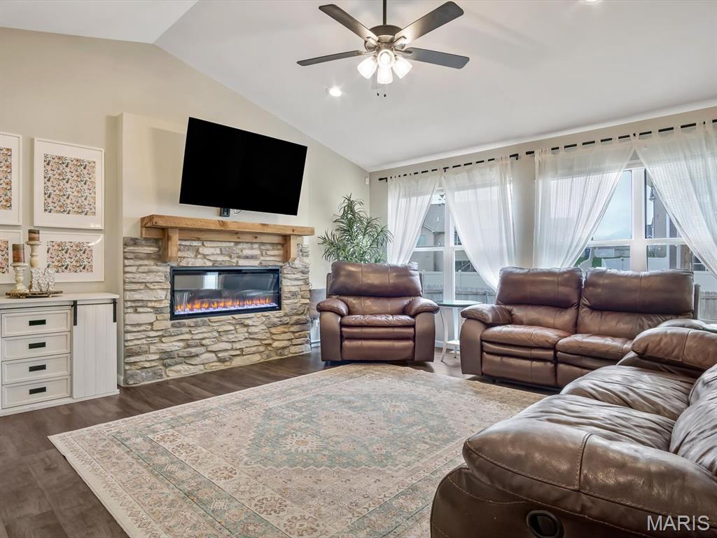 2642 London Lane