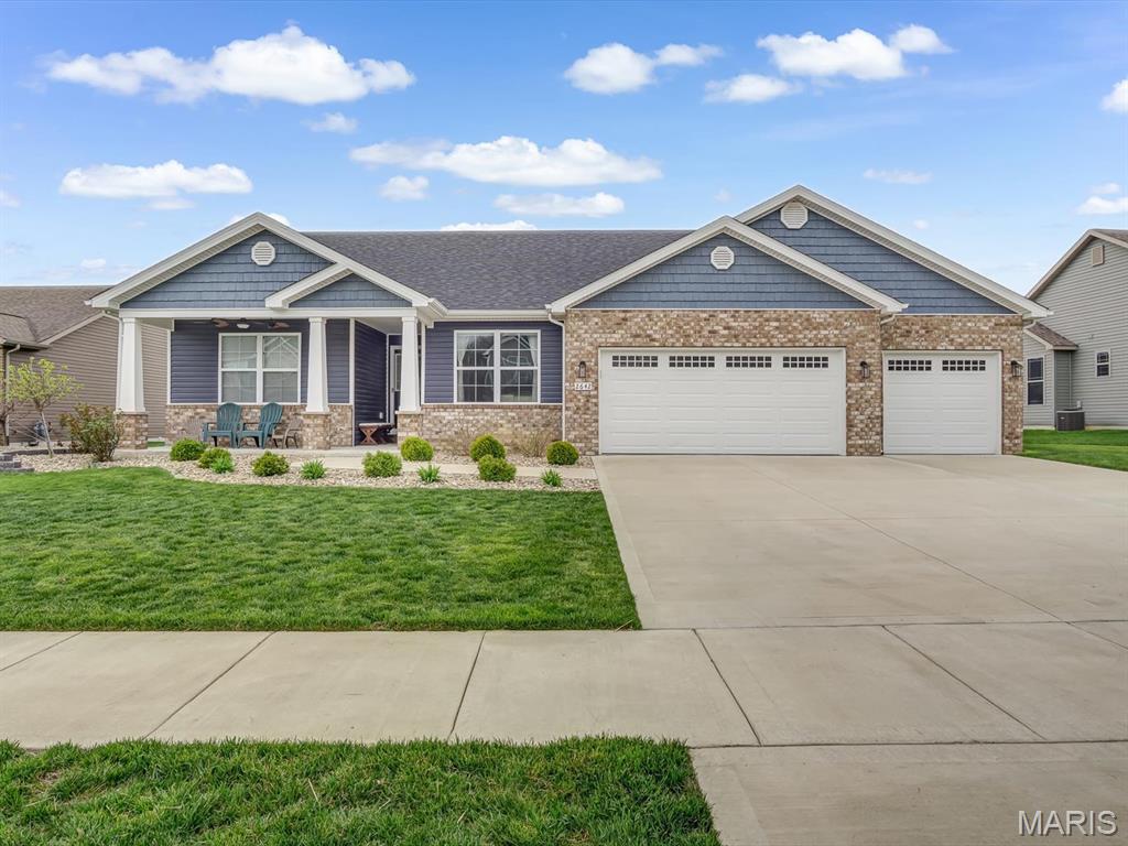 2642 London Lane