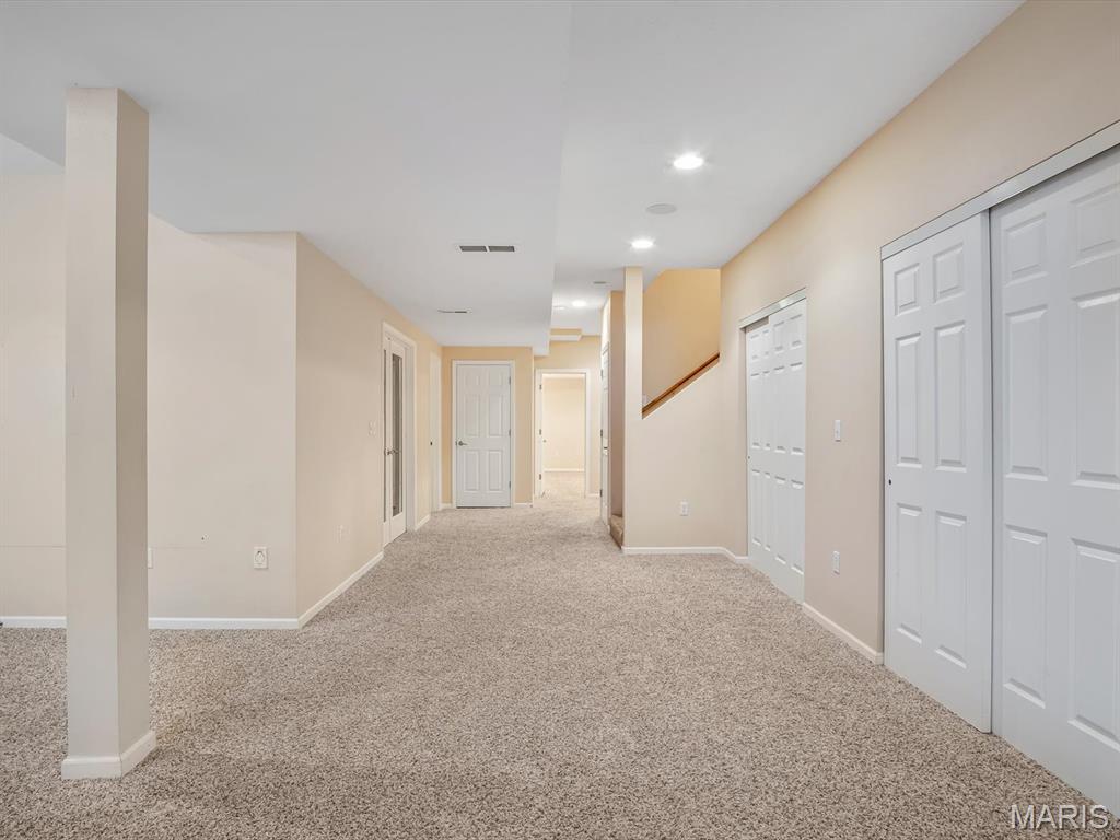 1011 Lyonshall Boulevard