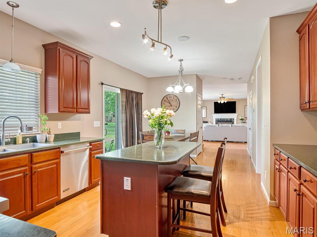 1011 Lyonshall Boulevard