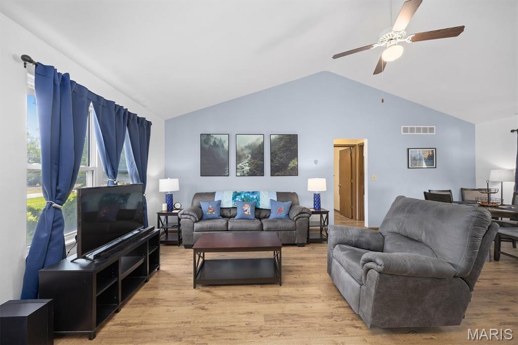 3216 Eastridge Drive