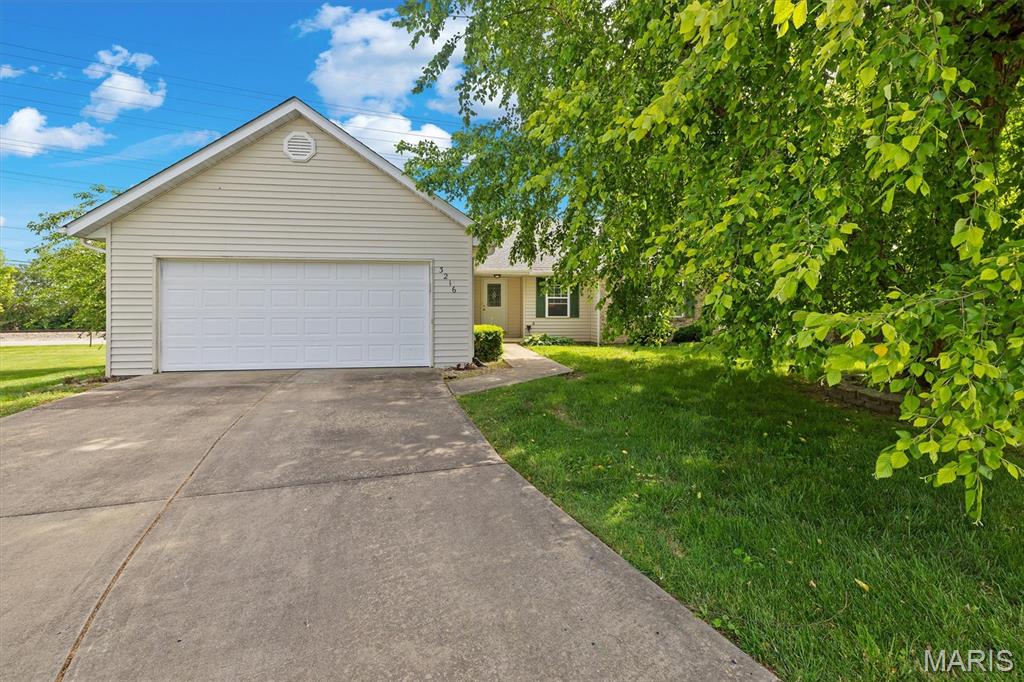 3216 Eastridge Drive