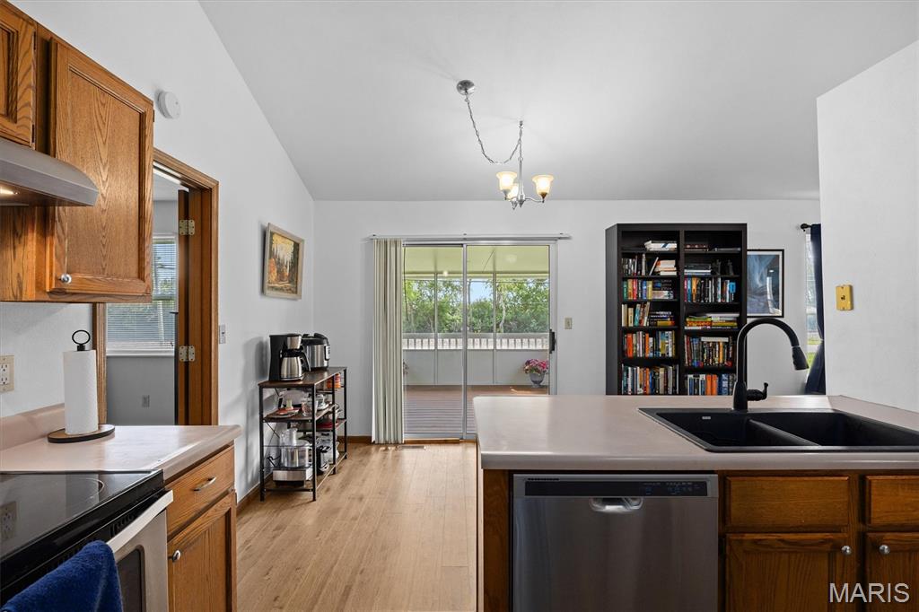 3216 Eastridge Drive