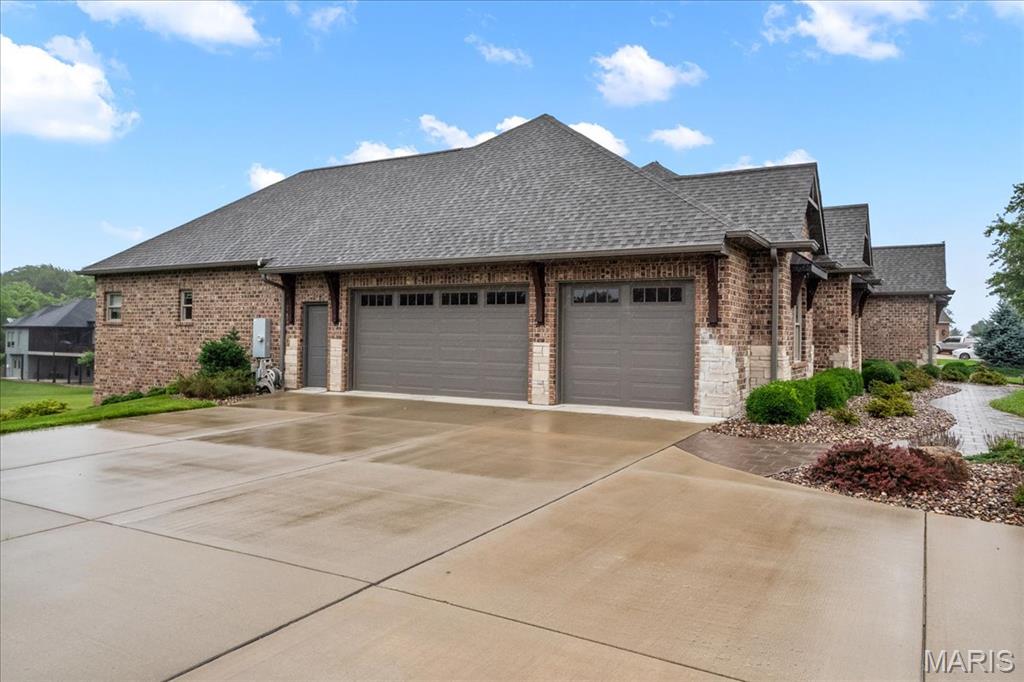 1906 Windcrest Drive