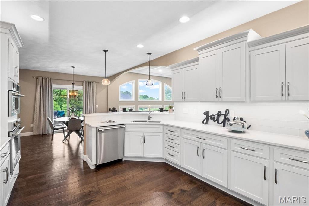 1906 Windcrest Drive